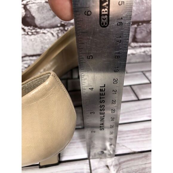 VTG Enzo Angiolini Nude Beige Leather Slip On Dress Heels Women Sz 7M US/37.5EU - Picture 8 of 16